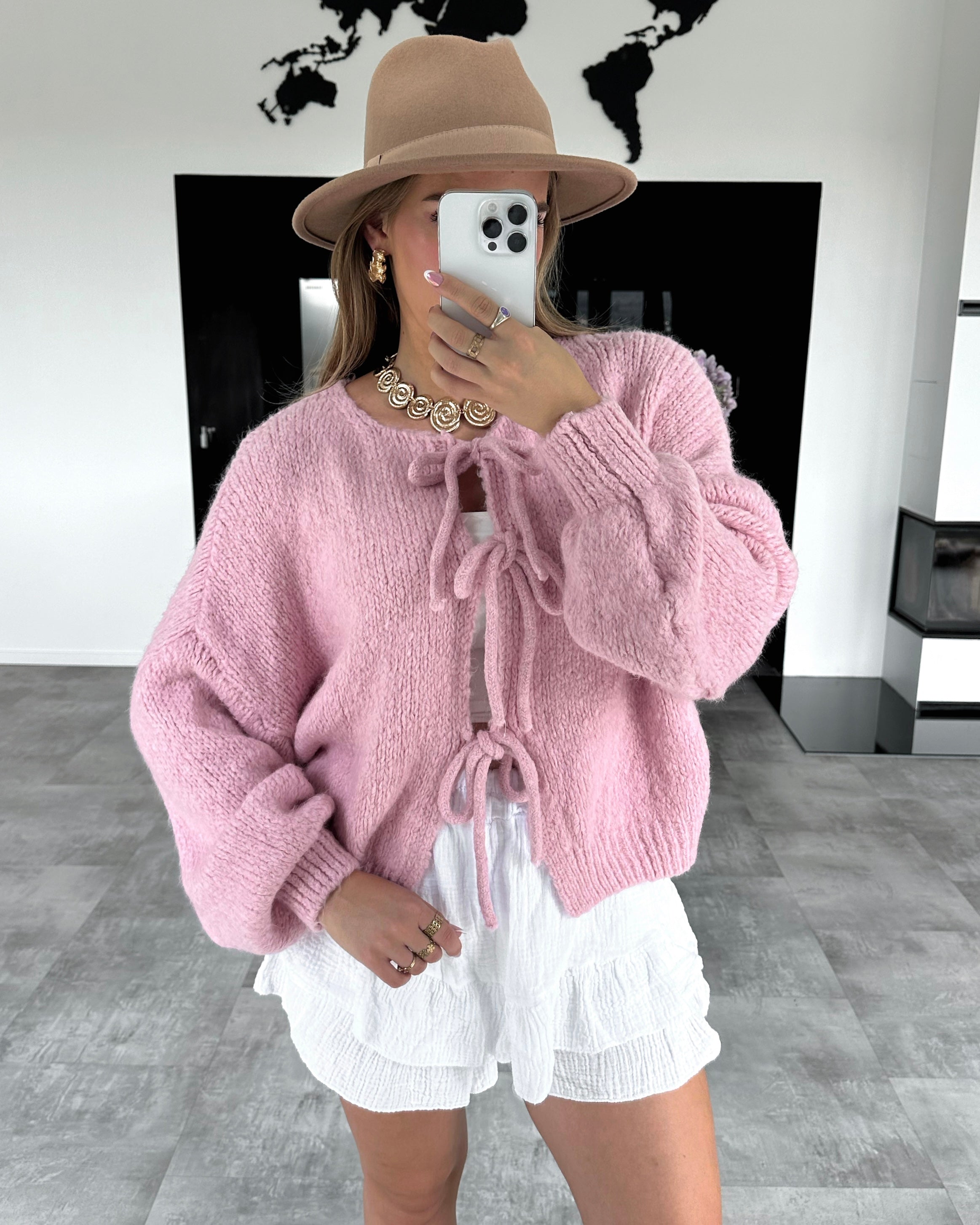 https://cdn.shopify.com/s/files/1/0773/9886/8312/files/423A7FE3-A0B6-4D87-B1C0-C7B49E3DD578.jpg?v=1730102876
