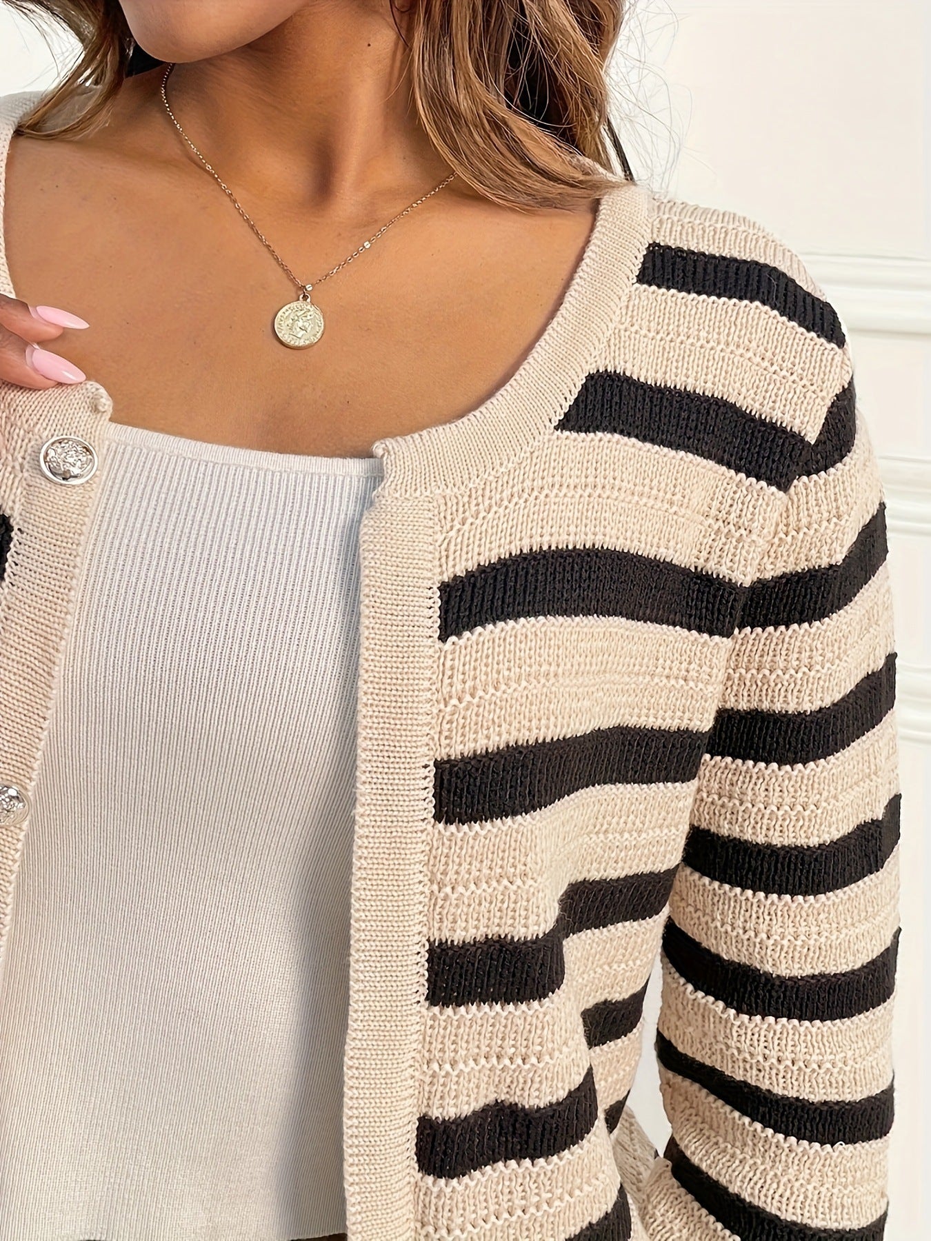 Women’s Buttoned Striped Cardigan - Esmade