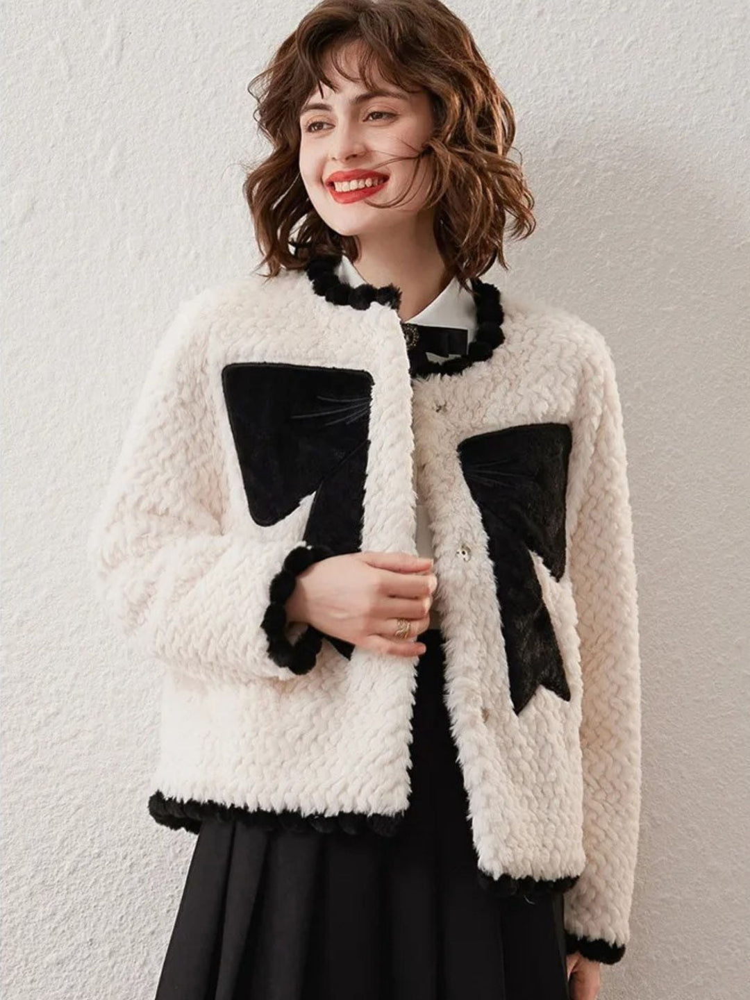 Women’s Elegant Velvet Bow Jacket - Sophia