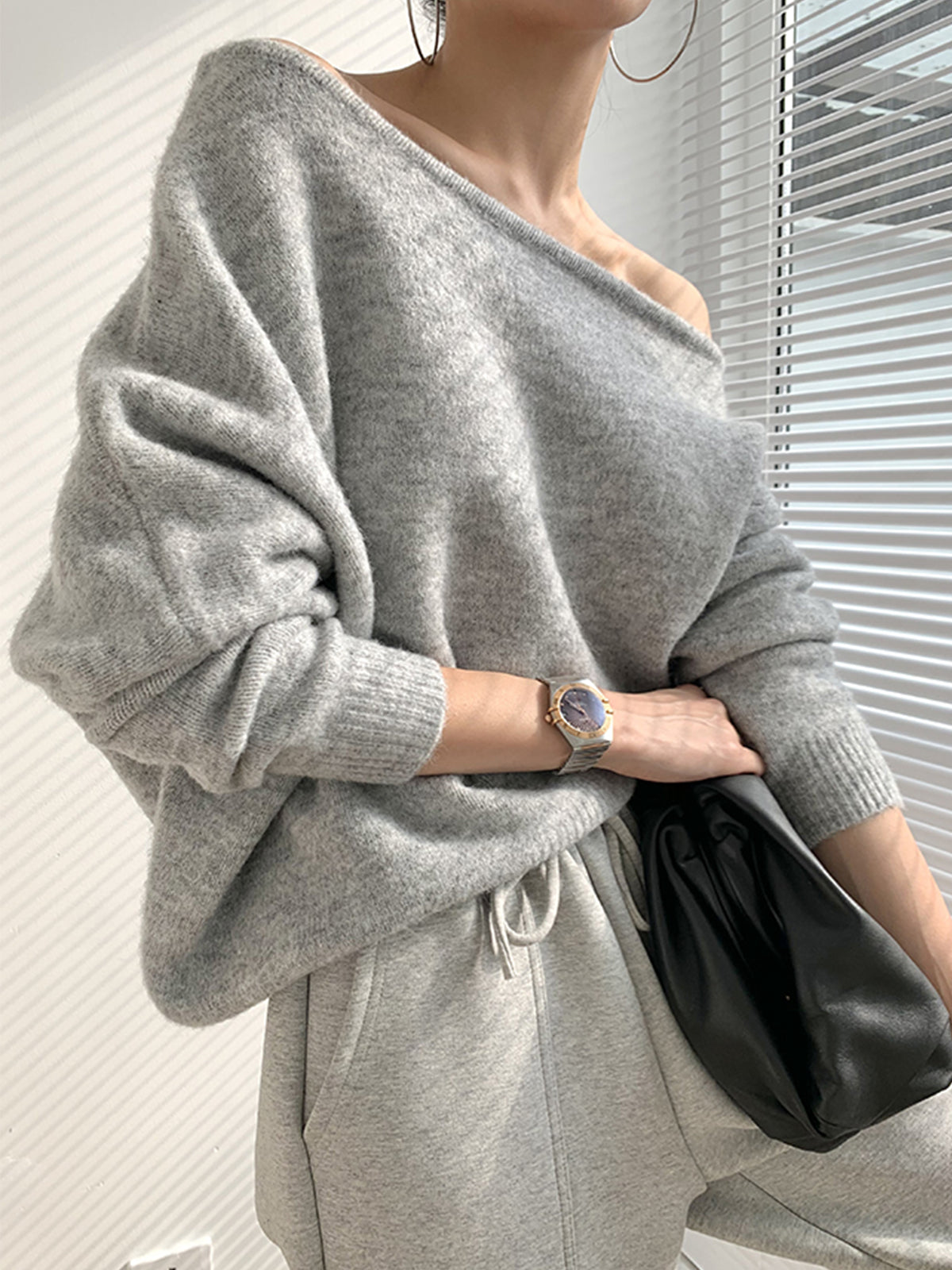 Women’s Lightweight Asymmetrical Sweater - Brynja