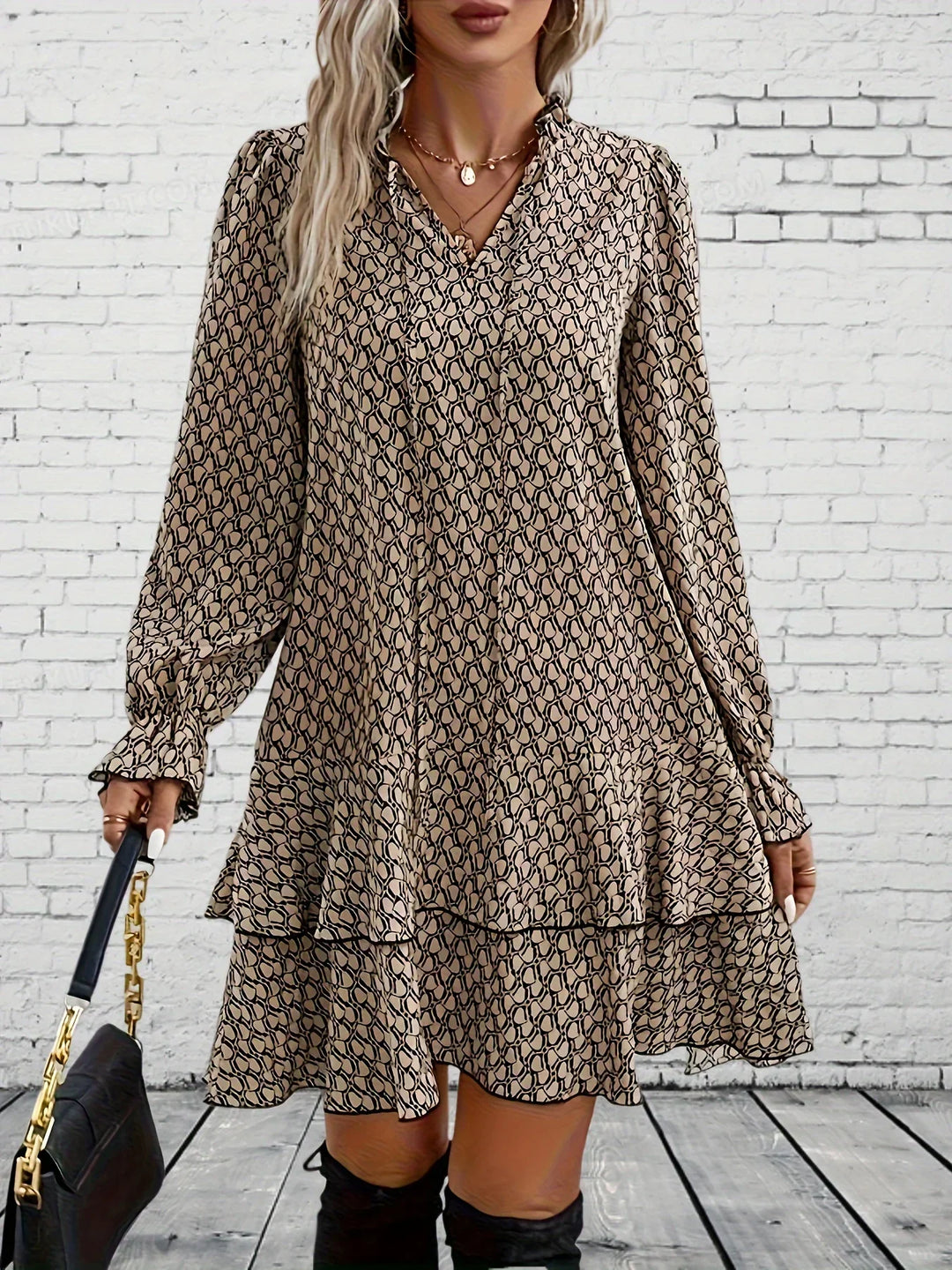 https://cdn.shopify.com/s/files/1/0828/5116/8594/files/Plus-Size-Plus-Print-Flare-Sleeve-Ruffle-Dress_21cf8708-0d48-4844-857a-04a06b183616.webp?v=1728881486